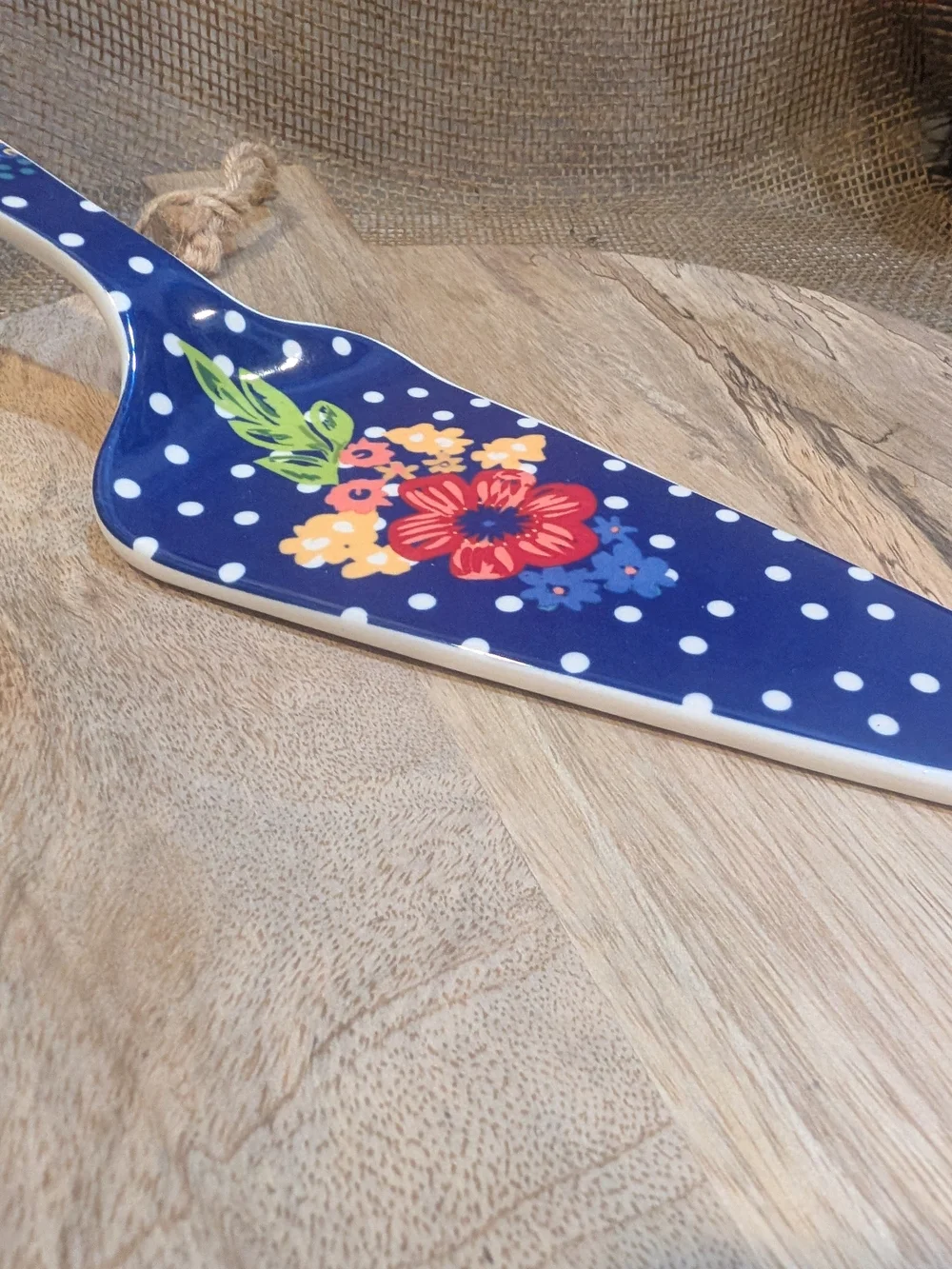 Pioneer Woman Dazzling Dahlias Cake/Pie Server, Cobalt Blue Colorful Floral